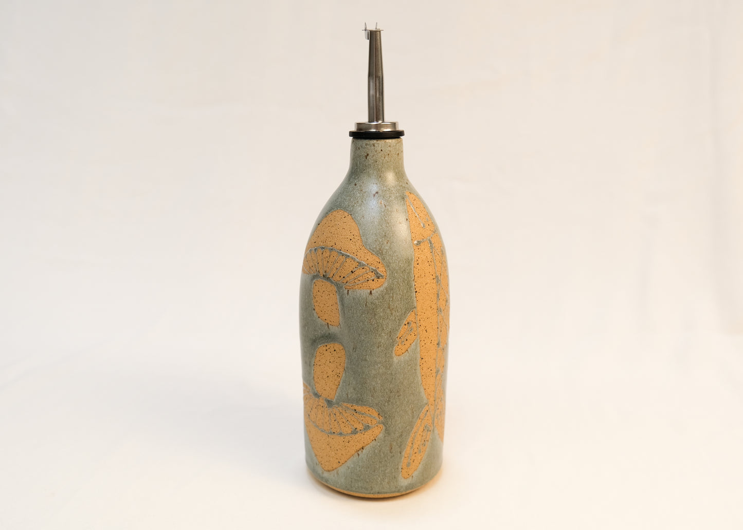 Fog Fish and Mushroom Oil Bottle -22 oz-