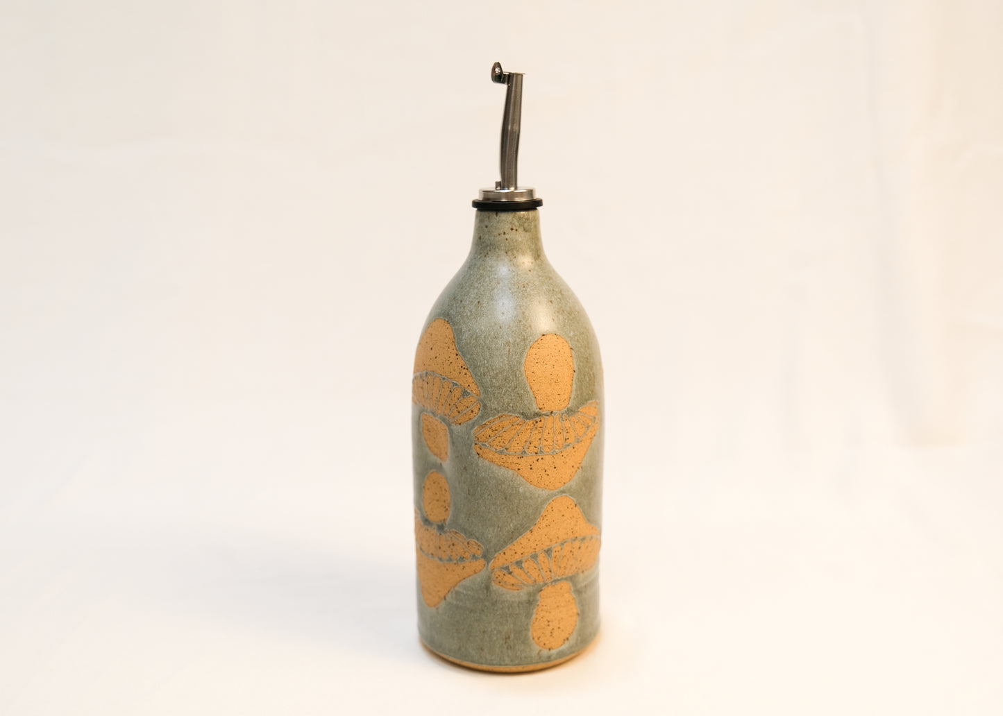 Fog Mushroom Oil Bottle -22 oz-
