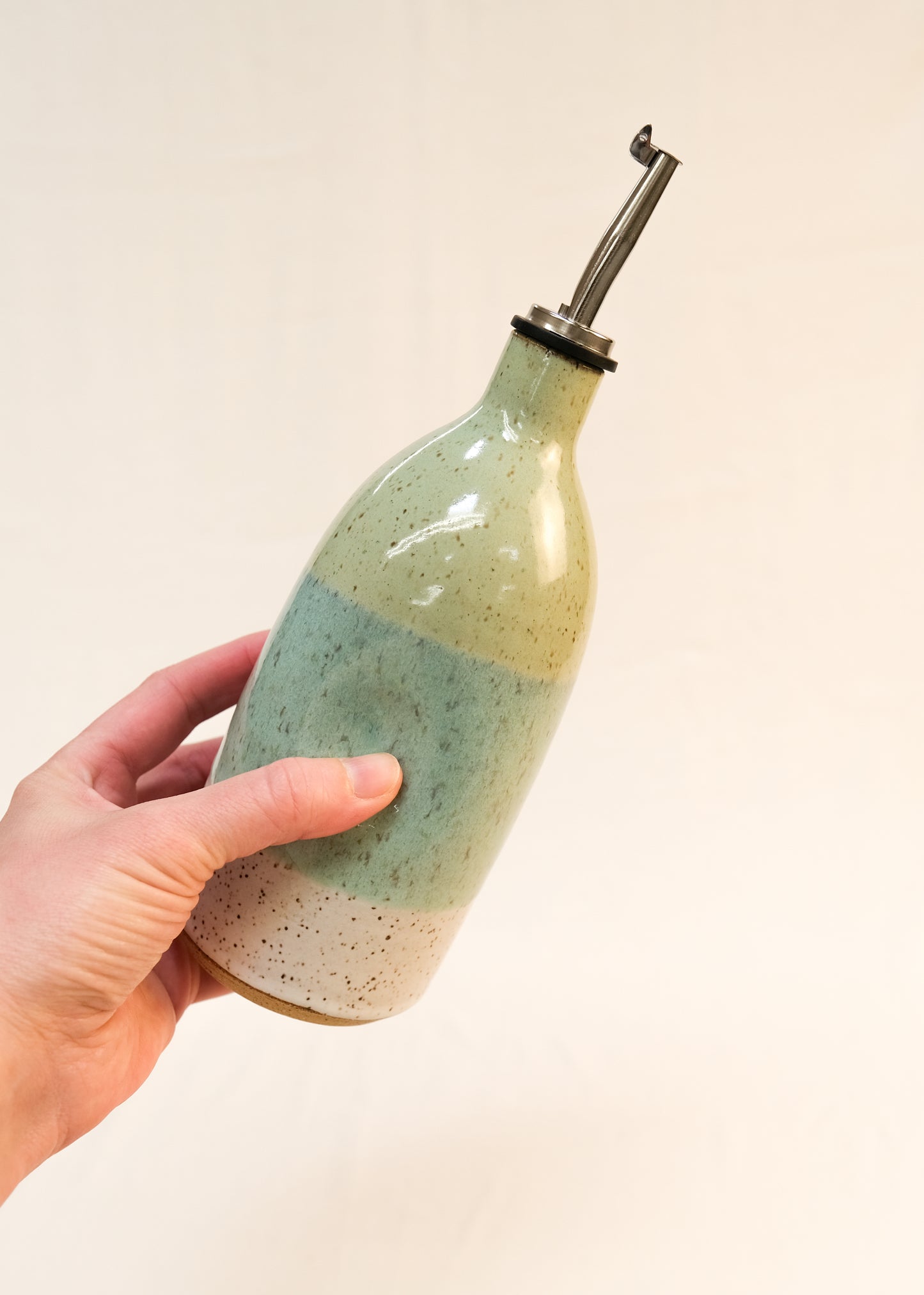 Matcha/White Oil Bottle -18 oz-