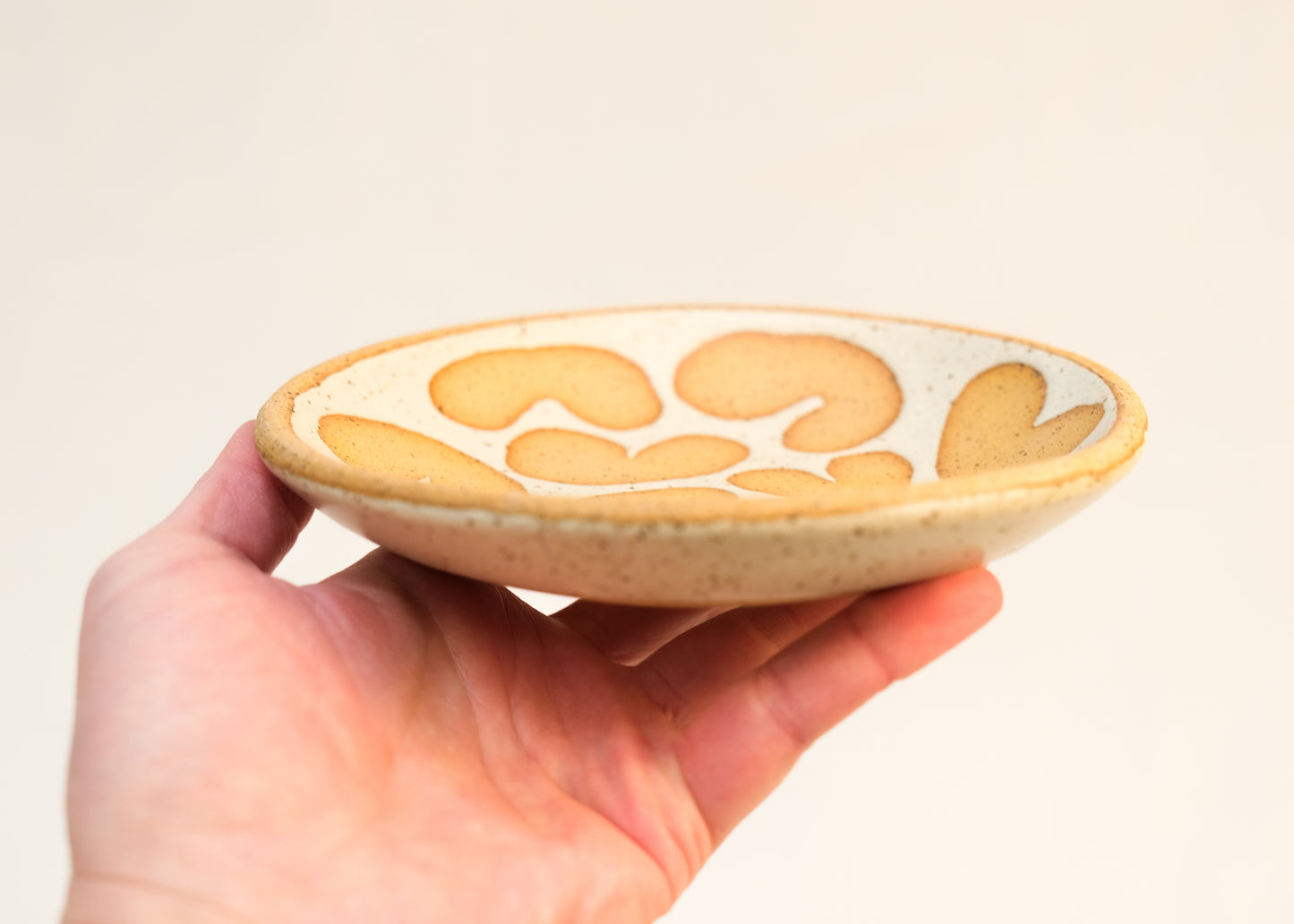 Eggshell Noodle Olive Bowl